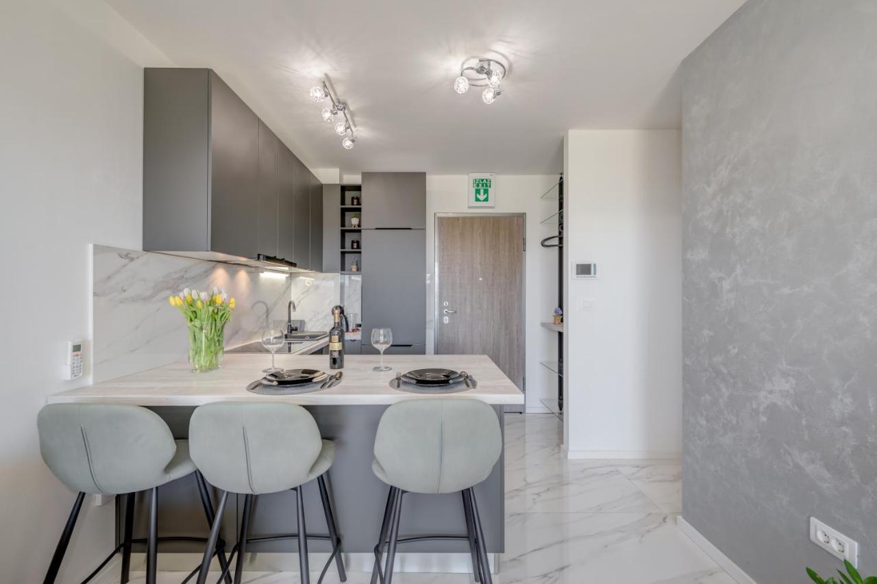 Searenity Apartment Split Luaran gambar