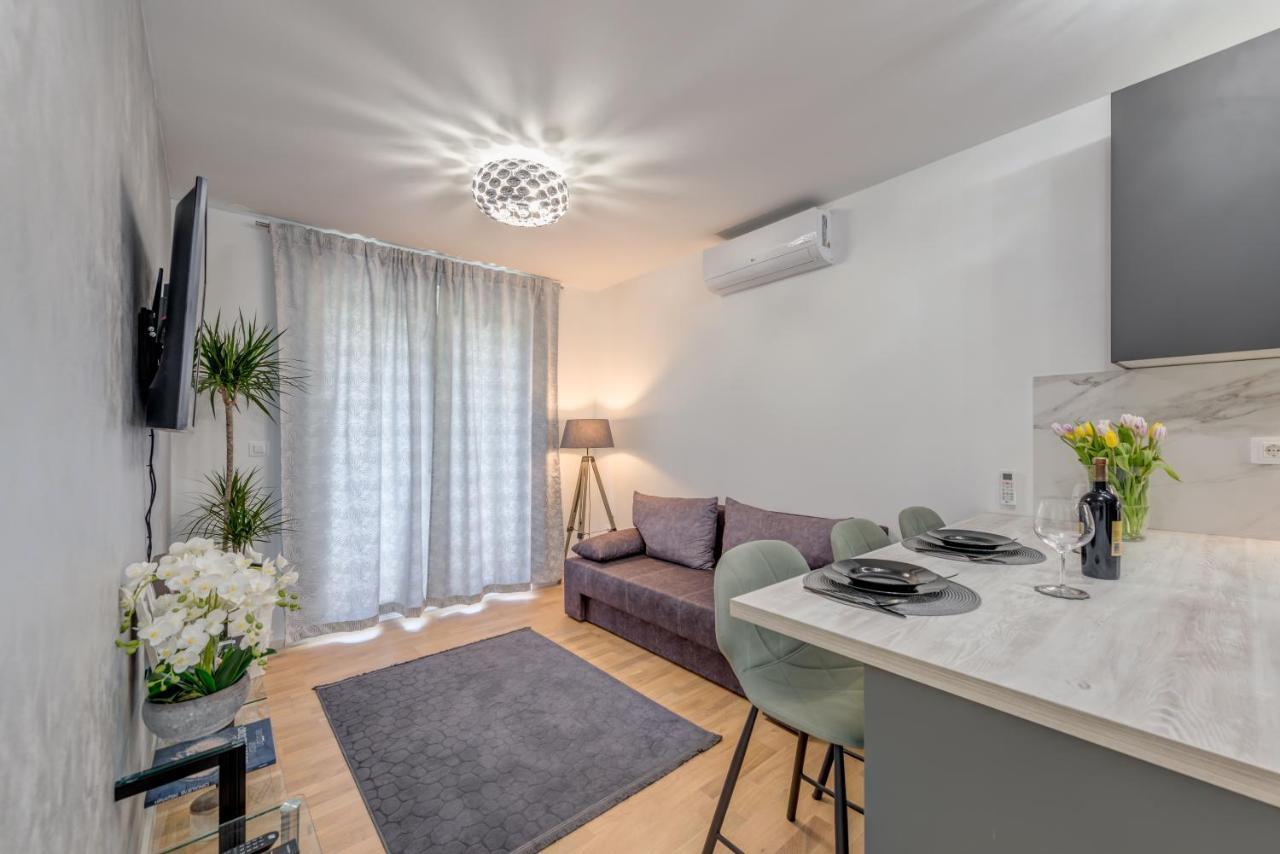 Searenity Apartment Split Luaran gambar