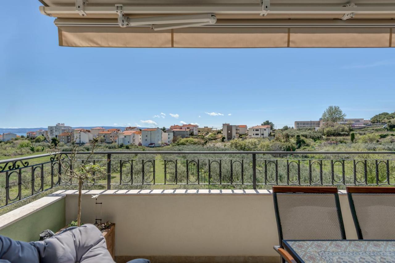 Searenity Apartment Split Luaran gambar