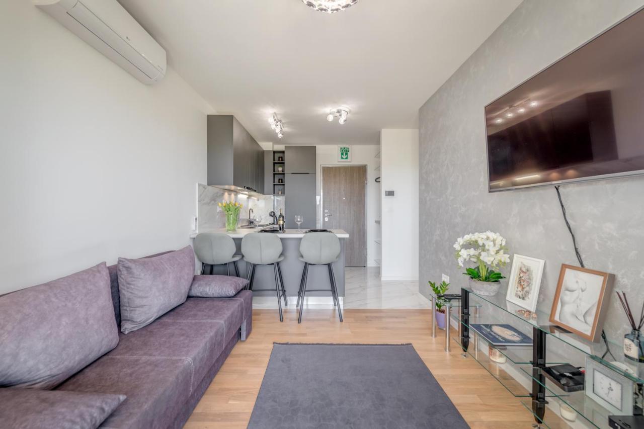 Searenity Apartment Split Luaran gambar