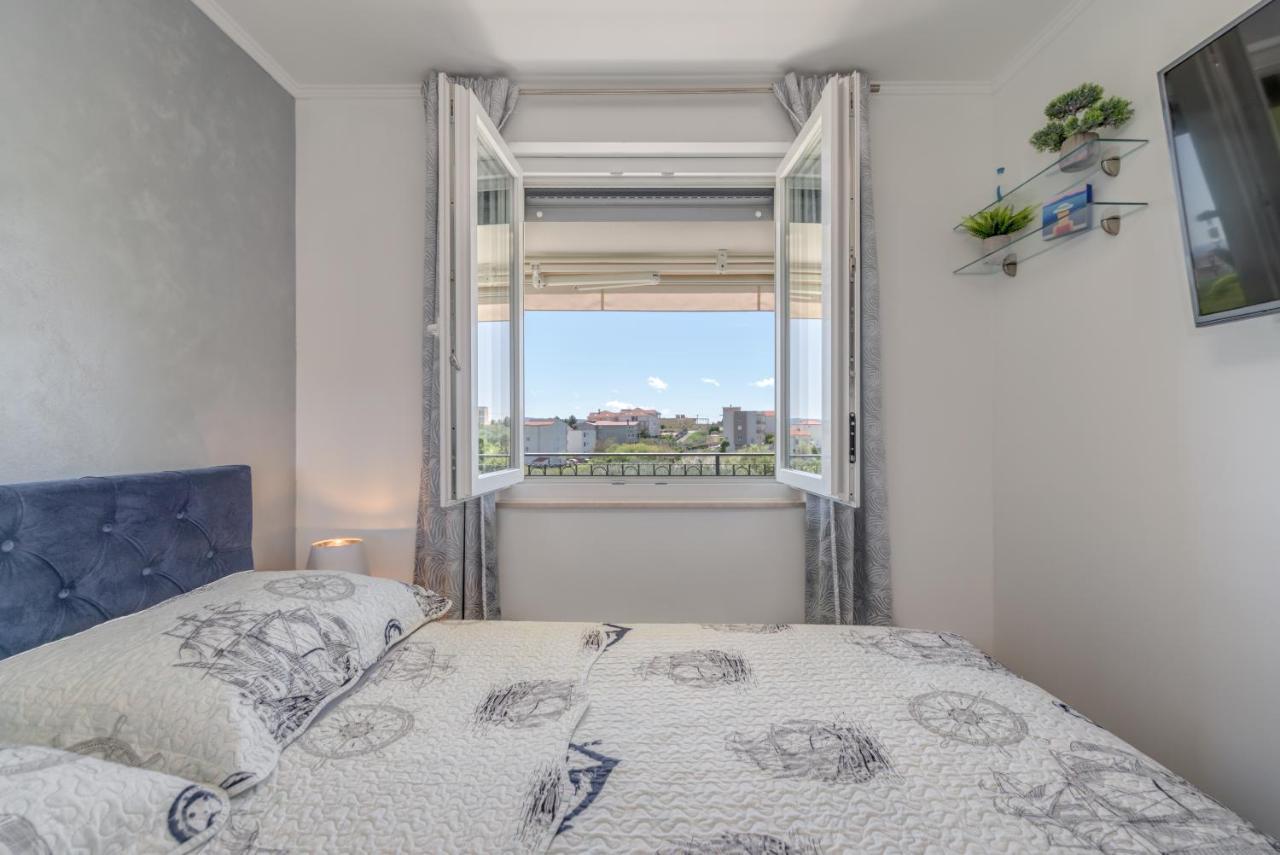 Searenity Apartment Split Luaran gambar