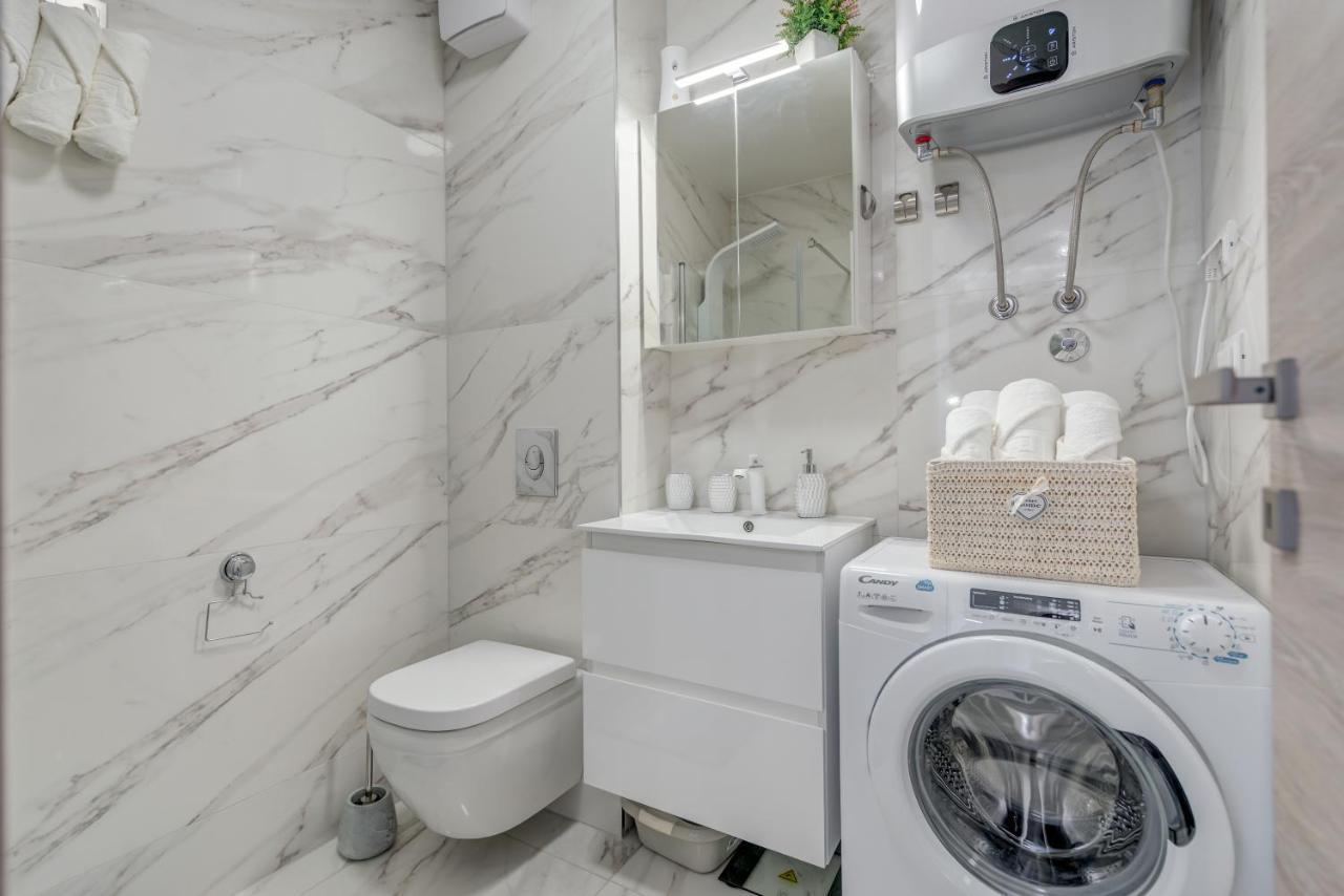Searenity Apartment Split Luaran gambar