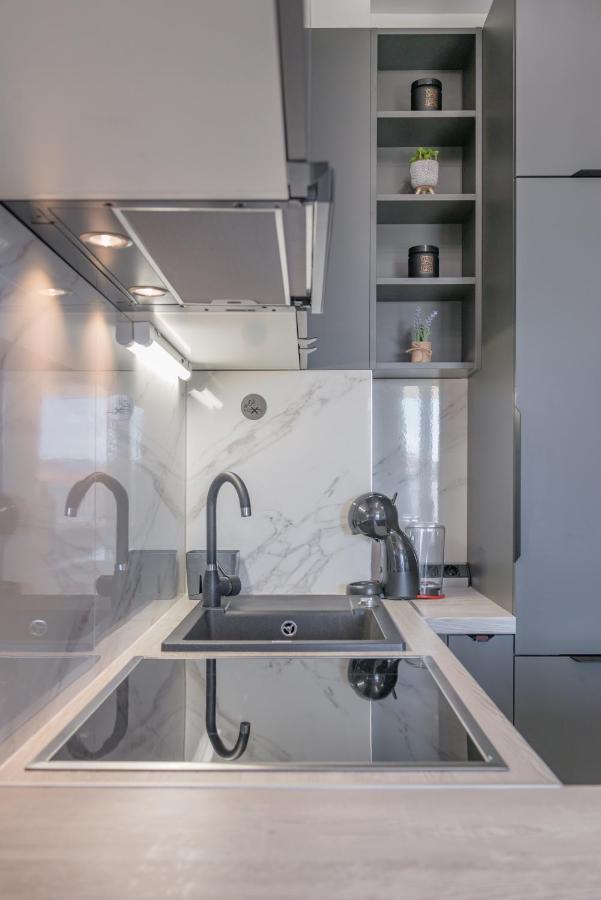 Searenity Apartment Split Luaran gambar