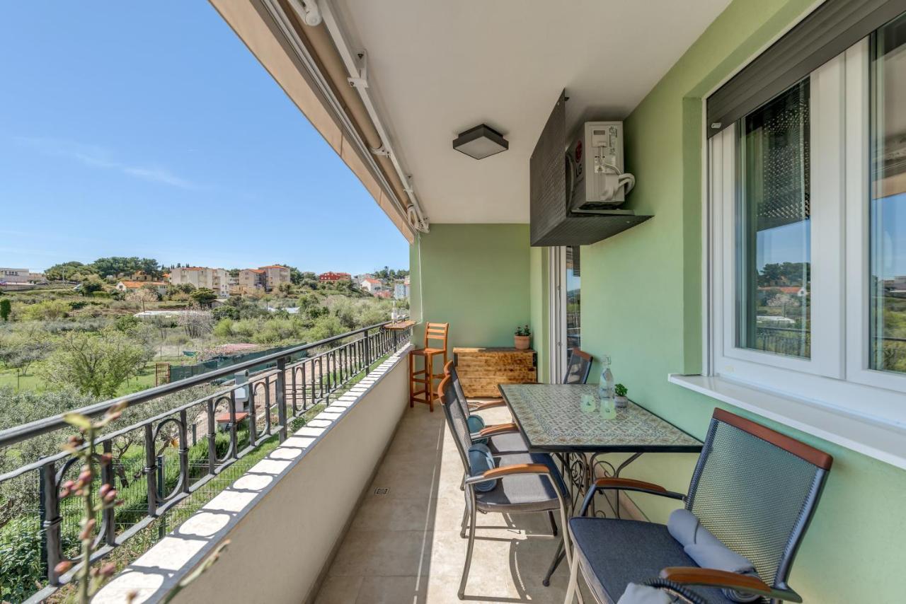 Searenity Apartment Split Luaran gambar